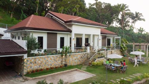 Maria Heights