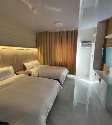 Maribert Studio Unit with free parking
