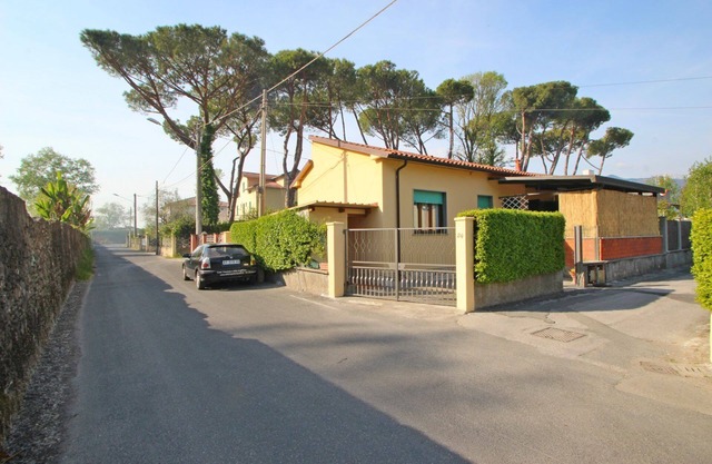 Mariella - House for 5, Outside area, Parking, 900m from Sea, WIFI