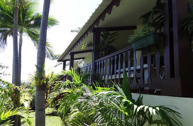 Marina Villa. Ocean & Greenery. Saint Gilles les Bains. Boucan Canot Beach.