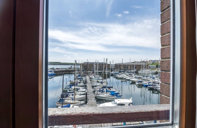 Marina View - 3 Bedroom - Milford Haven