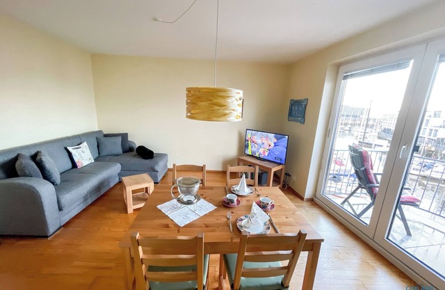 Marina view - vacation apartment with marina balcony