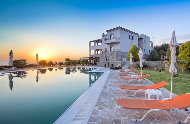 Marini Luxury Apartments and Suites