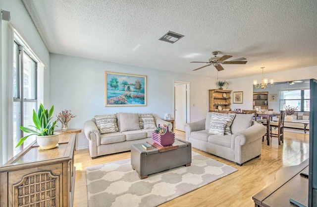 Marion Oaks Home < 20 Mi to Equestrian Center