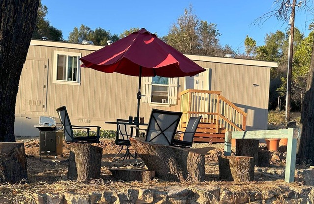 Mariposa Yosemite Brand new cute 2 bed cottage on large scenic quiet lot