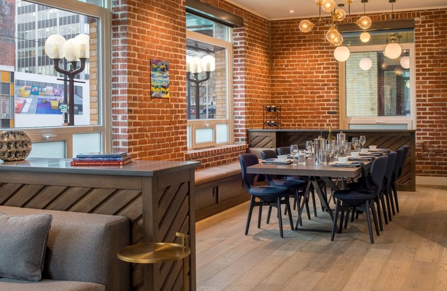 Mark Spencer Hotel