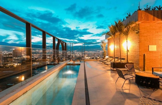 Marquee Hotel