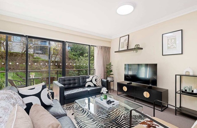 Marvellous Mounts Bay 2BR Apt