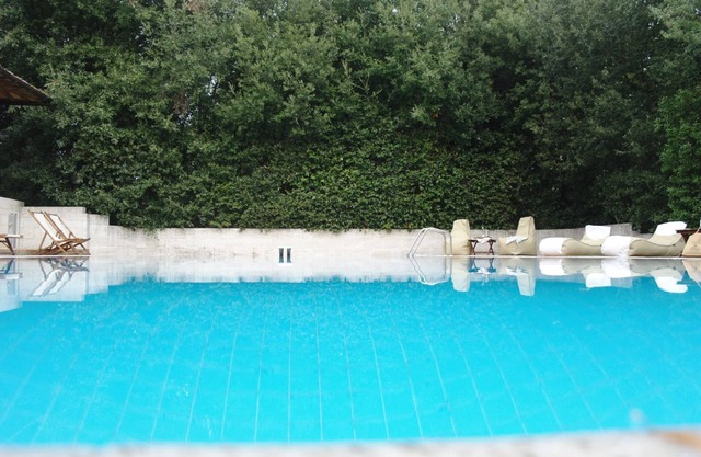 Marvellous Villa near San Gimignano with stunning infinity Pool, big private parc and AC. Wedding ve