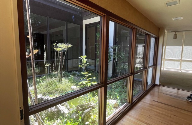 Marvelous 4-bedroom house with pool and AC in Gainesville