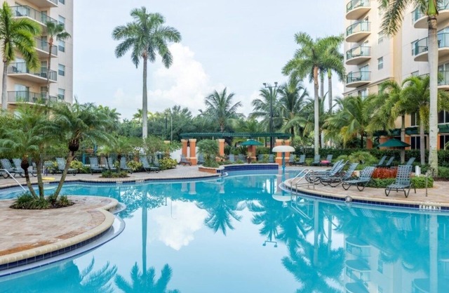 Marvelous Club Wyndham Palm-Aire, 2 Bedroom Condo