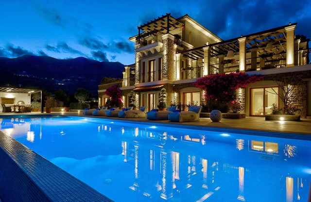 Marvelous Crete Villa | 5 Bedrooms | Villa Marvel | Private Pool & Jacuzzi |.