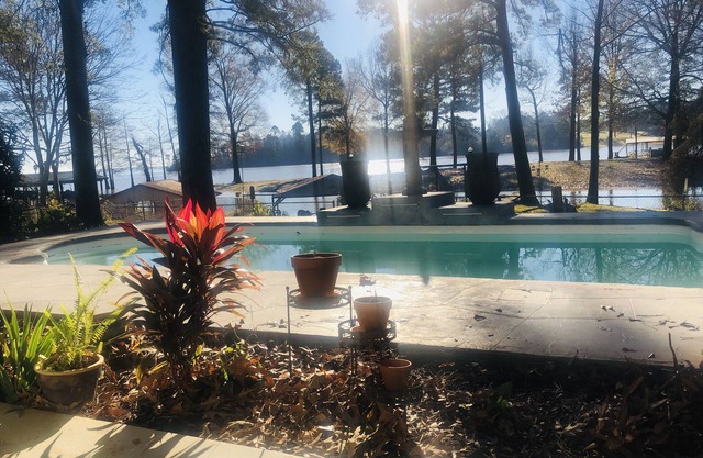 Mason Creek on Toledo Bend (main house)