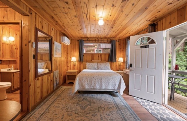 Masoods Room - Masoods Lodge