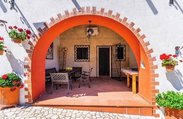 Masseria Donna Laura - Trilo Third