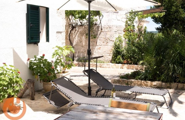 Masseria Fumarola Il Cavaliere I by Typney
