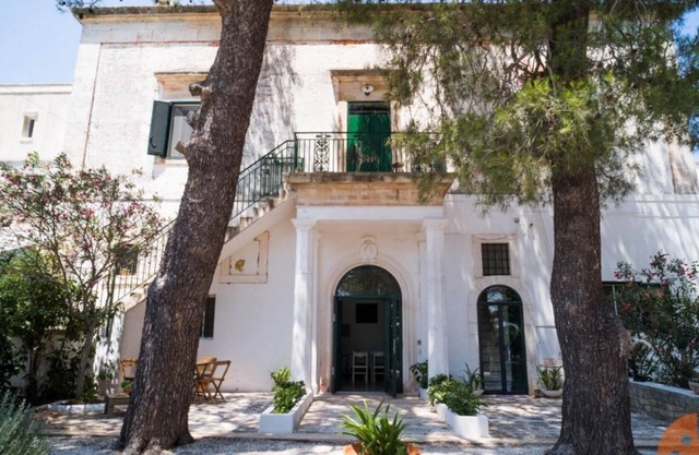 Masseria Fumarola Il Cavaliere III by Typney