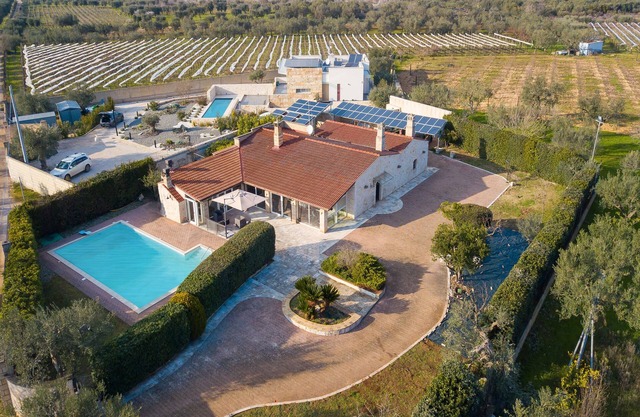 Masseria Pitorre With Pool, Conversano, Italy