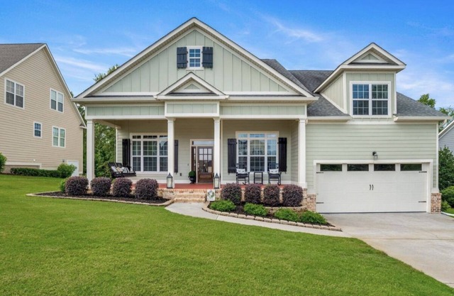 Masters Rental - Beautiful Evans, GA Home!