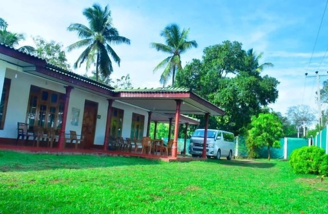 Mathanga Safari Bungalow