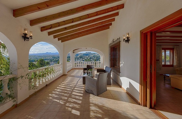 MATISSE, Large villa in Moraira for 9 pax, private pool and free wifi