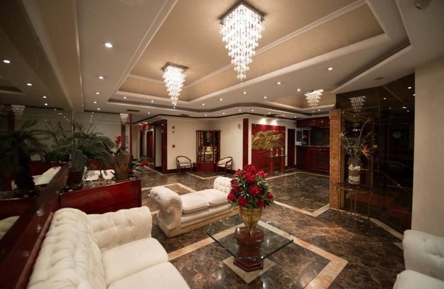 Maxim Plaza Hotel