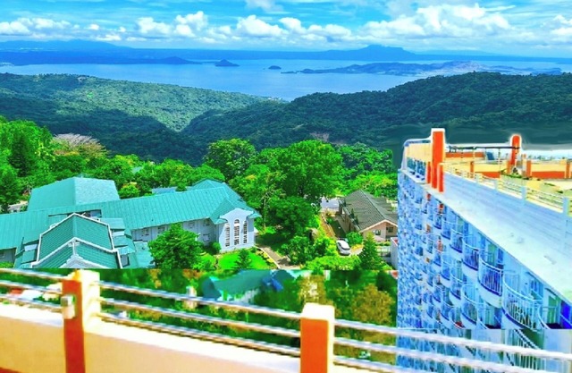MaxLove 3 BR, 3.5 Bath, 16ꆜ *free Pool & Parking