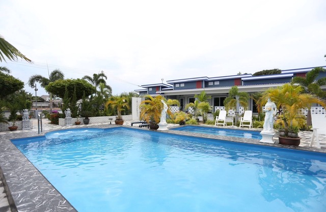 MB House Resort