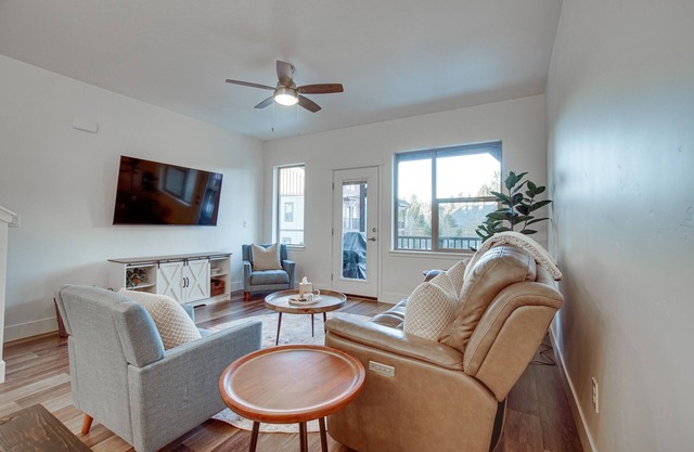 McCall Vacation Rental w/Private Balcony & Grill!