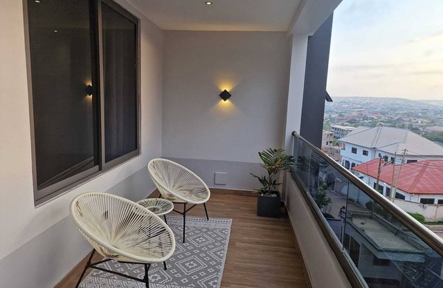 Mccarthy hill court luxury 2bed flat with stunning views of the city