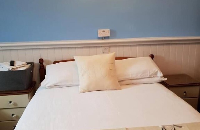 Meadows Way Guest House