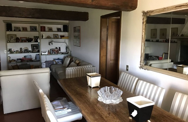 Medici Villa. 5-room apartment overlooking the Tuscan hills.