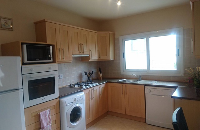 MEDITERENEAN SEA FRON 2 BEDROOM APARTMENT