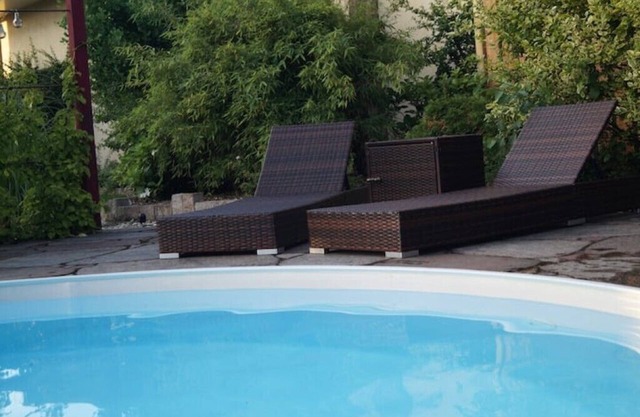 Mediterrane Ferienvilla mit Pool