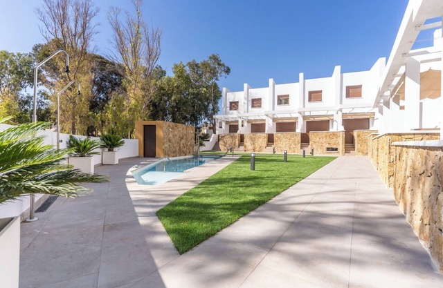 Mediterranean calm, cozy home with terrace in residential complex with pool