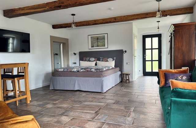 Mediterranean living in a listed building, rental after complete refurbishment