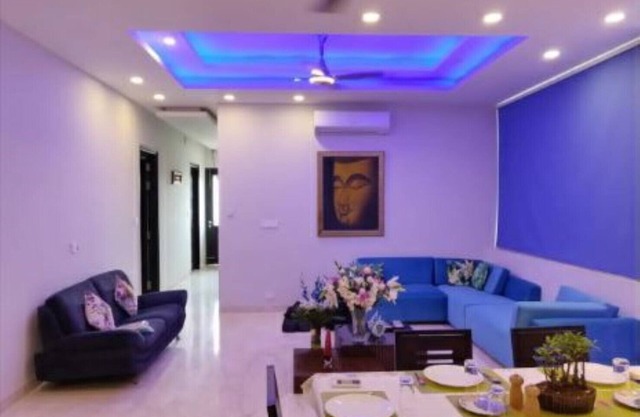 Meera Suites @ DLF 2 - Lux Suite 2