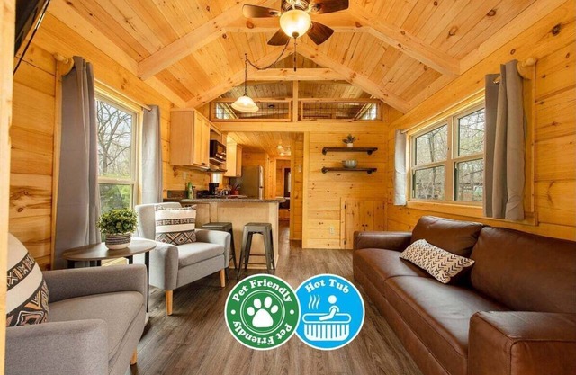 Meg Cabin | Tiny Rustic Comfort on Lookout Mtn.