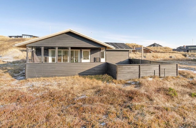 "Meike" - 300m from the sea by Interhome