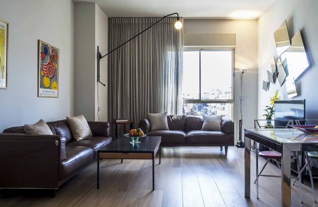 Melchett Plume - Two Bedroom Apartment, Sleeps 4