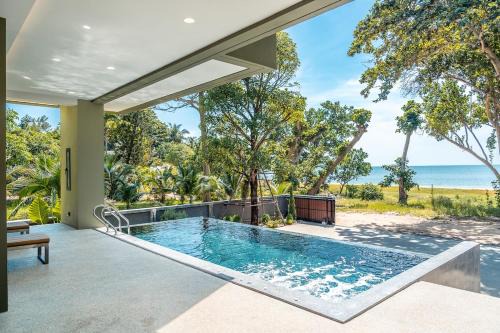 Merbrisa Rayong poolvilla-Ao khai beachfront