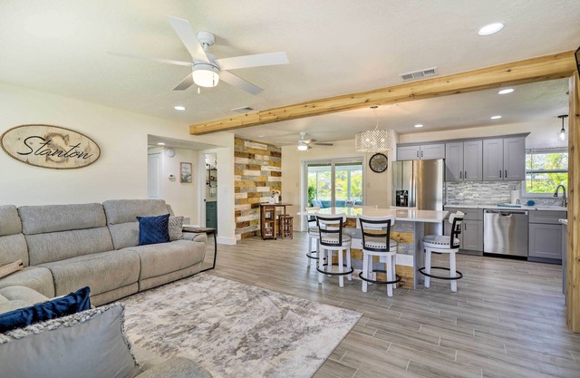 Merritt Island Home w/Spa - 8 Mi to Cocoa Beach!