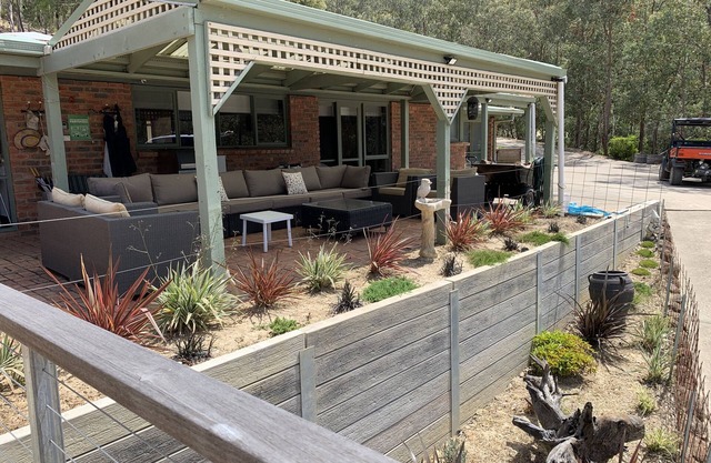 "MERRIVALE" ABSOLUTE UNOBSTRUCTED WATER VIEWS