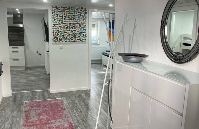"Merys Home" only 7 minutes away from Legoland excellent location