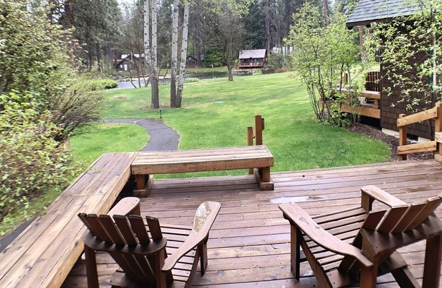 Metolius River Resort Cabin 3 - Luxurious cabin on the Metolius River w/