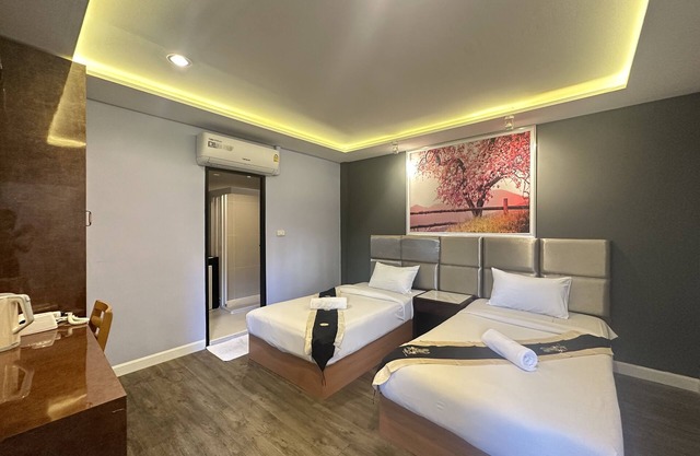 Metro Link Ratchada Hotel