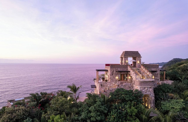 Mexican Pyramid Style Villa w/Exclusive Beach Access | 6 Private Pools & Panoramic Ocean View