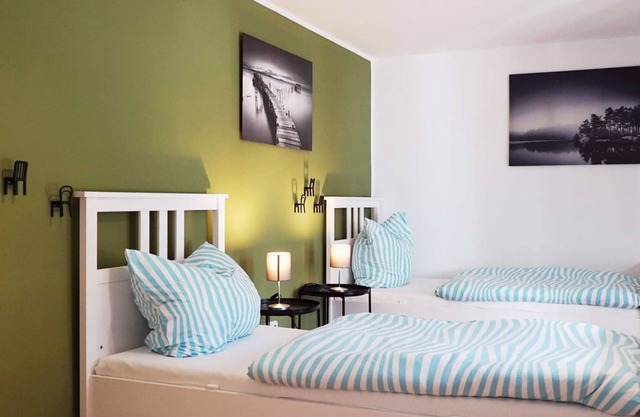 MG06 Spacious holiday apartment in Mönchengladbach with terrace