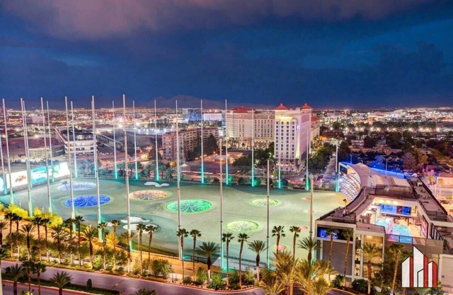 MGM Signature-15-620 1Br 2Ba Balcony Suite