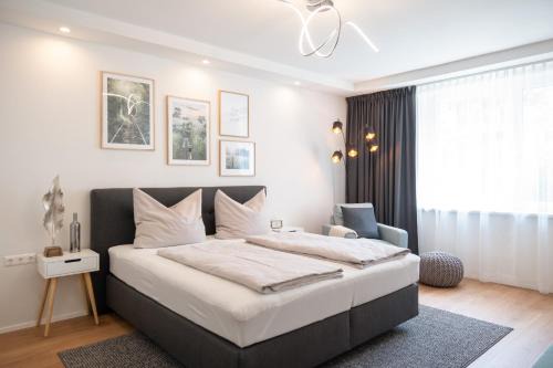 MH Living - 5 - Scandinavian Living Dream in Center